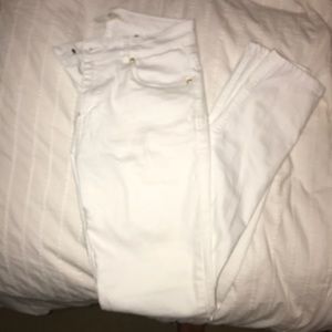 White skinny jeans